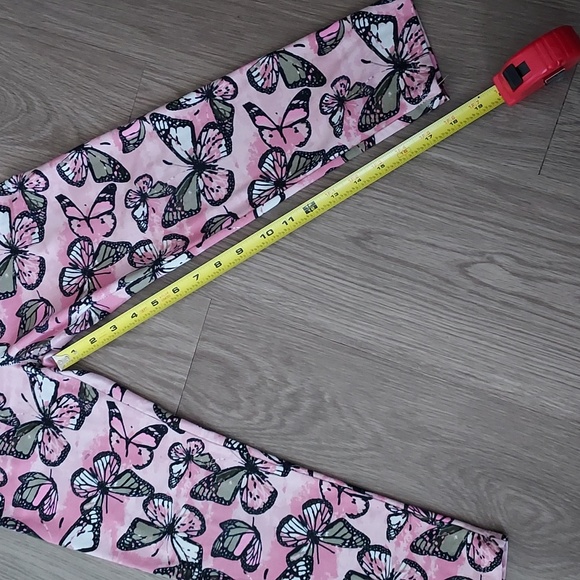 Adorable butterflies pants pink green white measurements are approximate - Picture 9 of 9